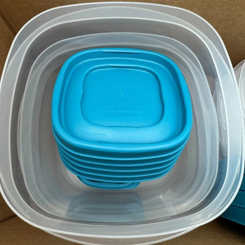 Rubbermaid Easy Find Lids 24 Piece Special Edition Color Food Storage Set NIB